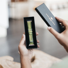 تحميل الصورة في عارض المعرض ، EXTEND Apple Watch Strap 38mm