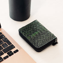 Load image into Gallery viewer, EXTEND Python Wallet 2274