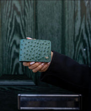 Load image into Gallery viewer, London Edition - EXTEND AirTag Wallet