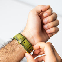تحميل الصورة في عارض المعرض ، EXTEND Apple Watch Strap 38mm
